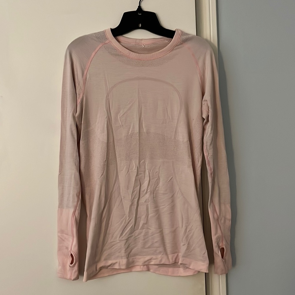 lulu lemon long sleeve, light pink size 8